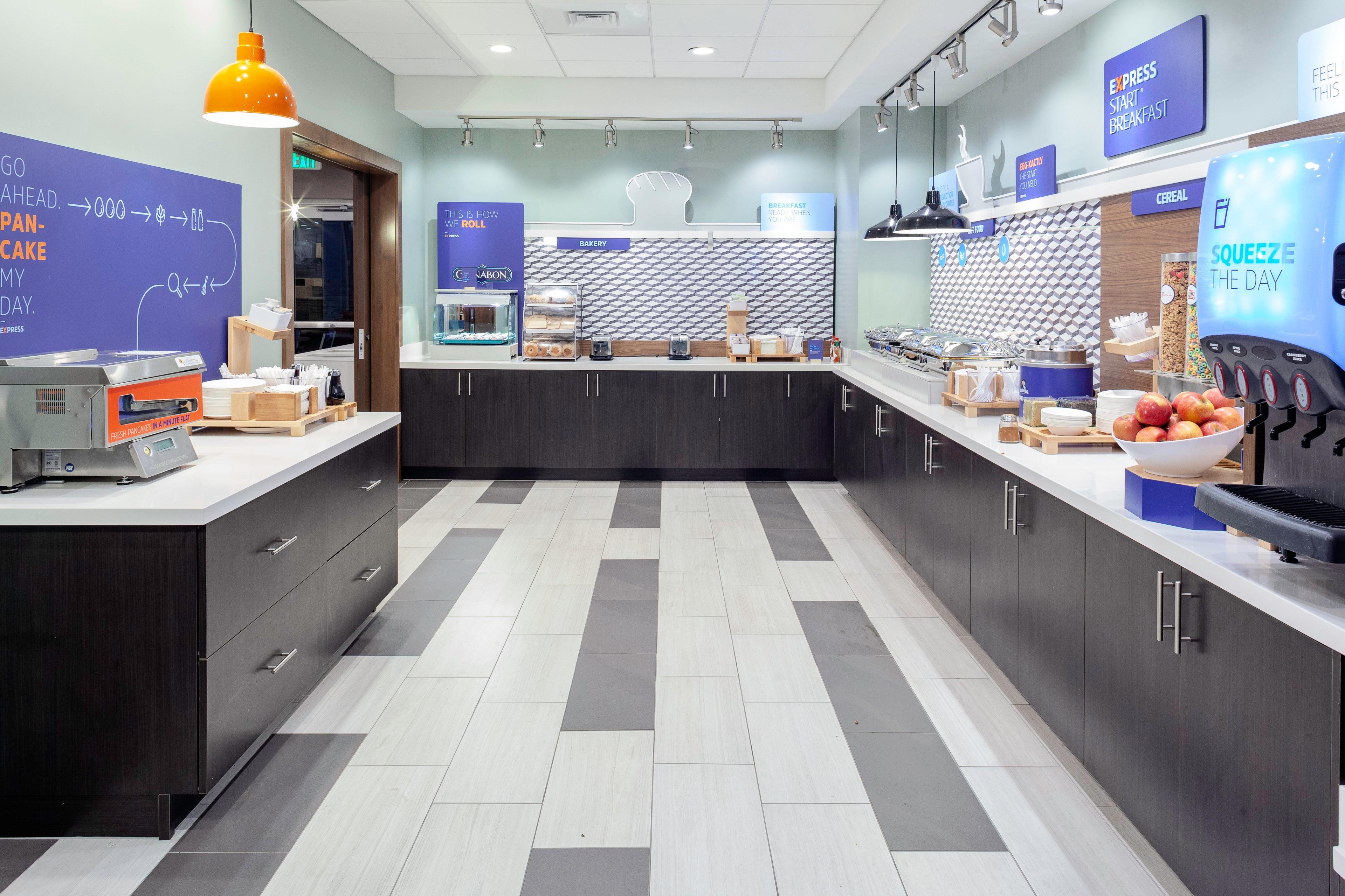 Hotel Express & - - East Mesa By Ihg