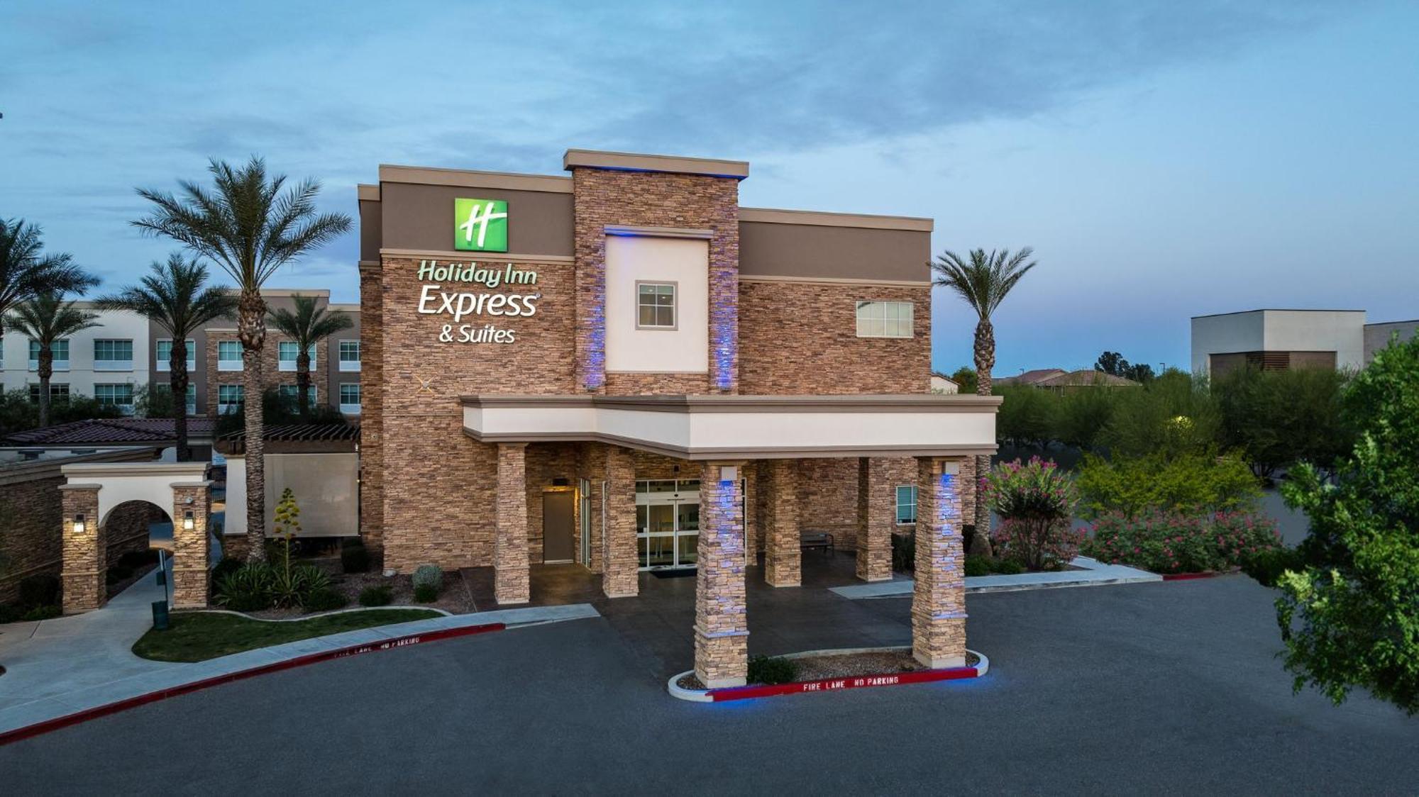 Express & - - East Mesa By Ihg 3* Gilbert