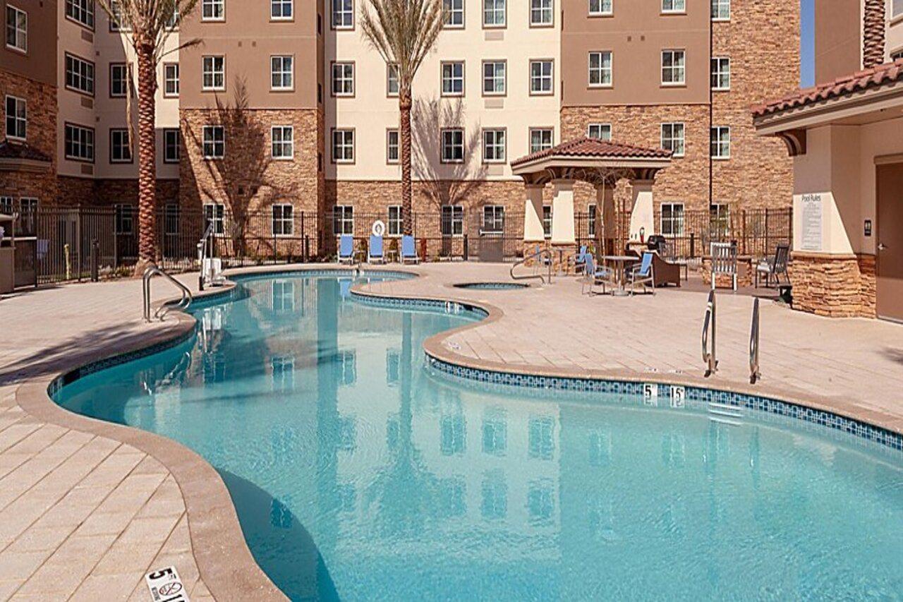 Express & - - East Mesa By Ihg Hotel
