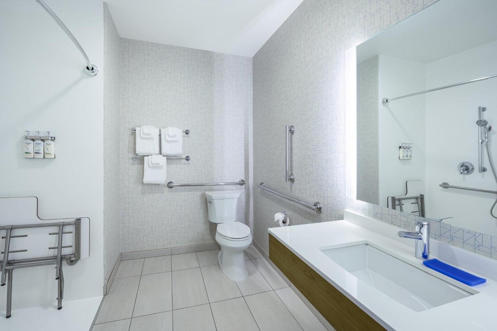 Express & - - East Mesa By Ihg Gilbert