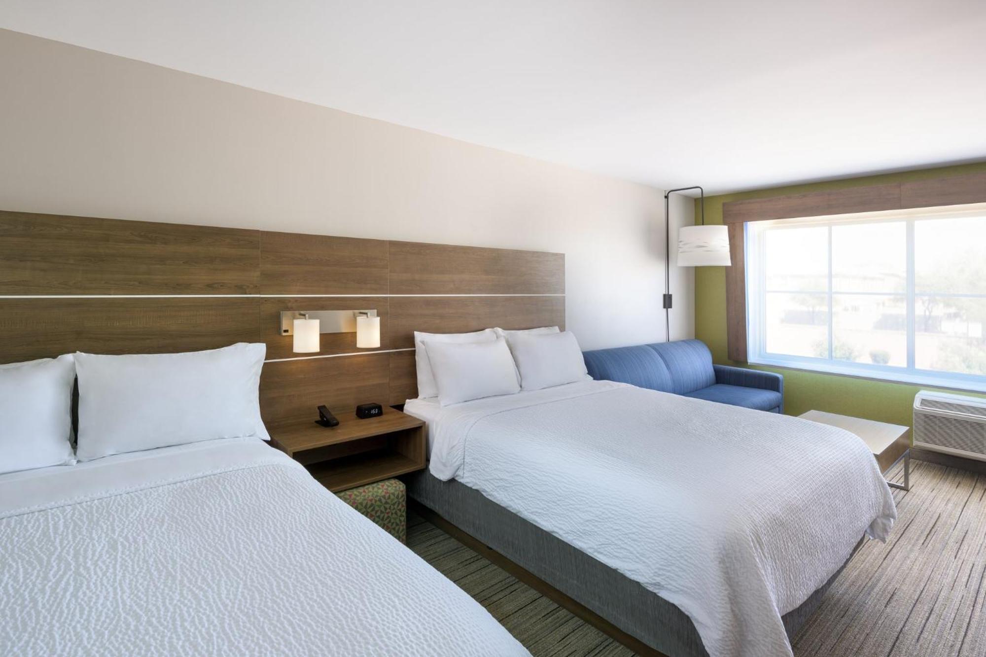 Express & - - East Mesa By Ihg 3*