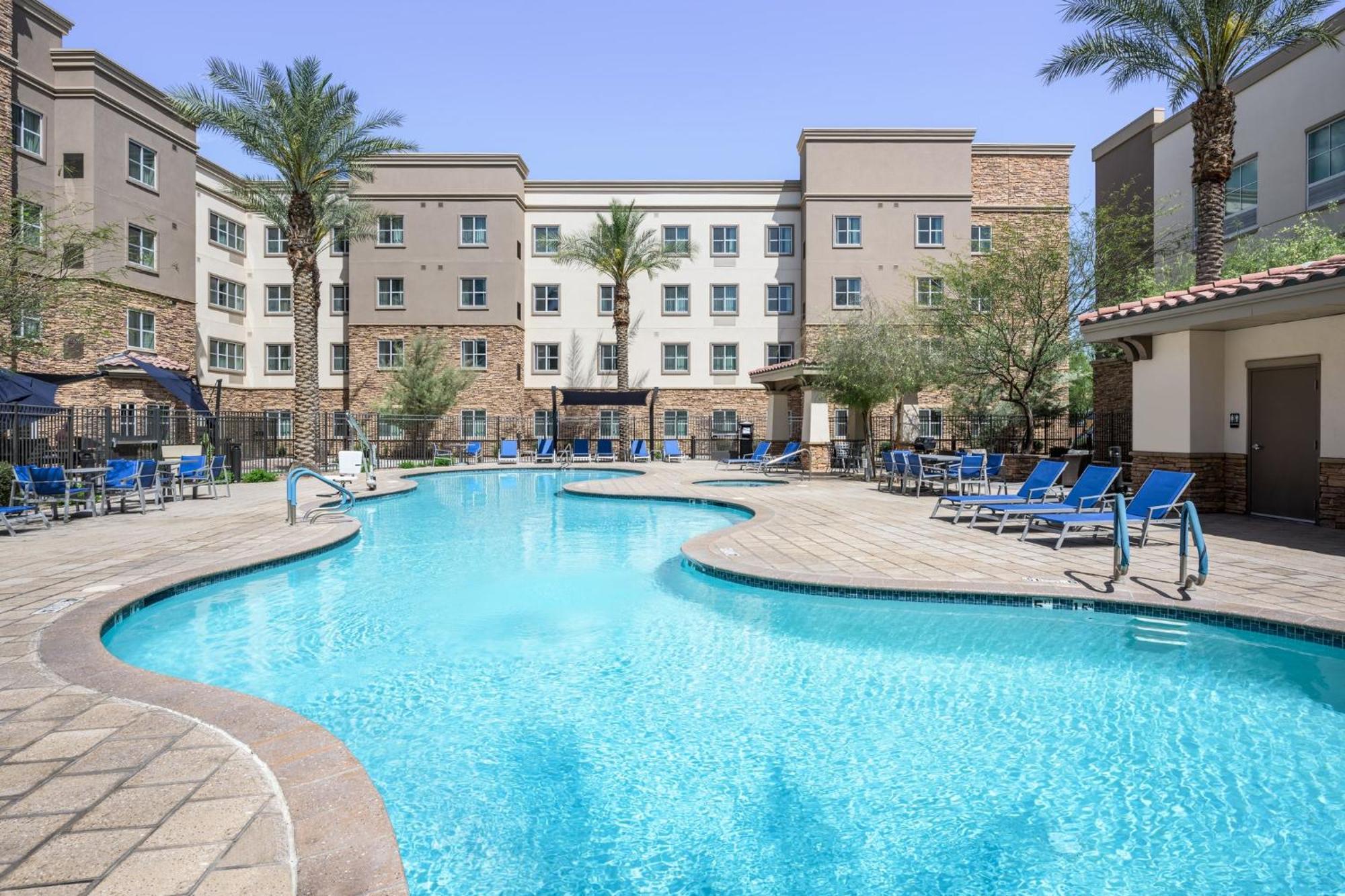 Express & - - East Mesa By Ihg Hotel
