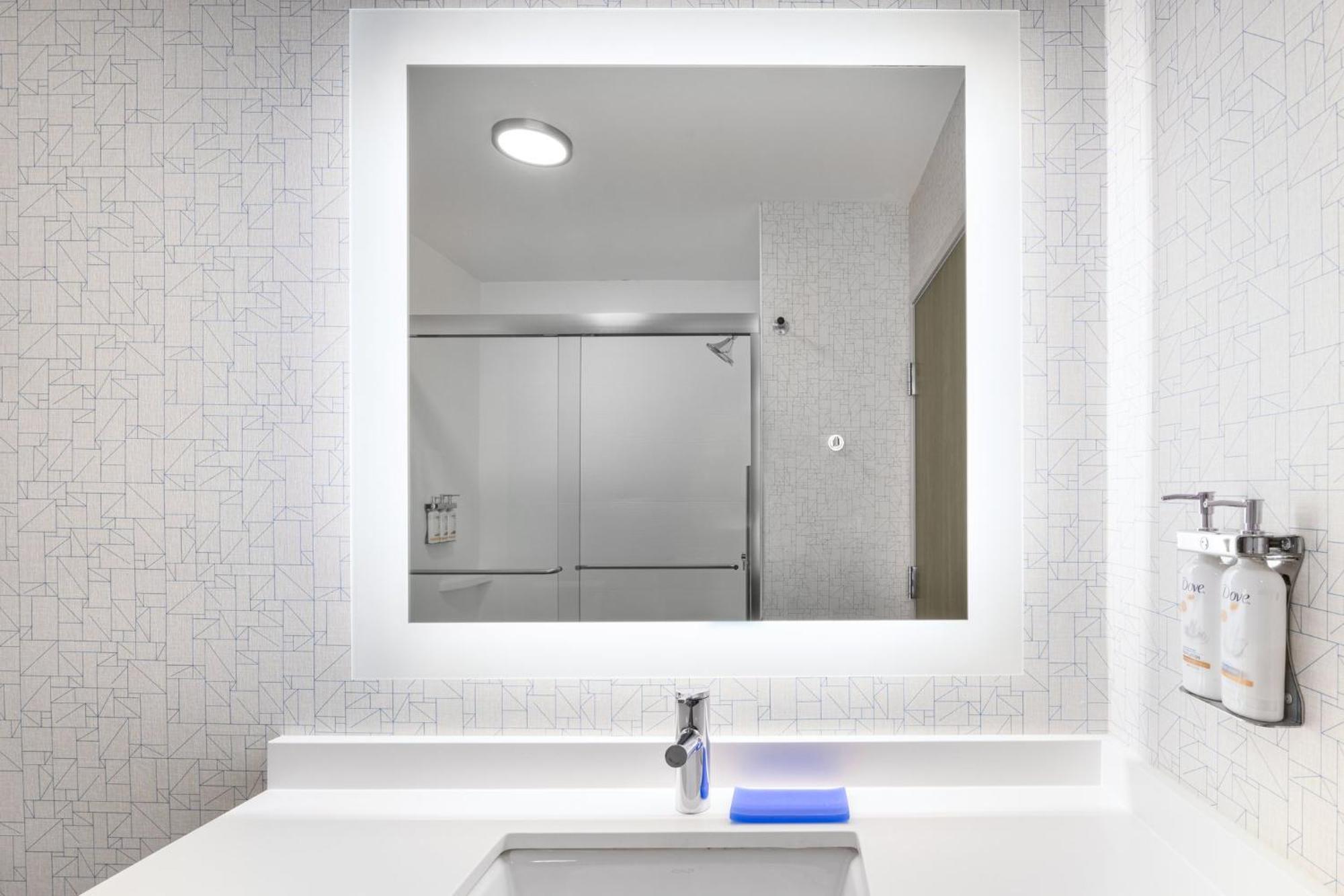 Express & - - East Mesa By Ihg Hotel Gilbert